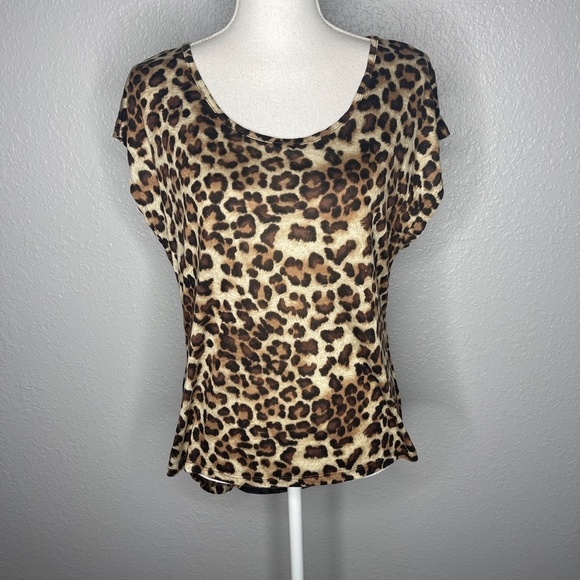 Animal print top with black sheer piece on back - Picture 2 of 7